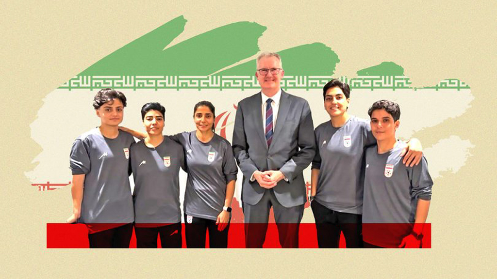 ইরানি নারী ফুটবলারদের নিয়ে রাজনীতি, অস্ট্রেলিয়ায় শেষ মুহূর্তে এক খেলোয়াড়ের মত পরিবর্তন