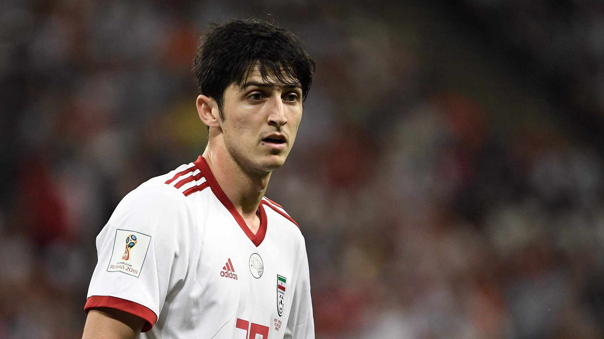 ছবি ডিলিট করেও শাস্তি থেকে রেহাই পাননি ইরানের তারকা ফুটবলার