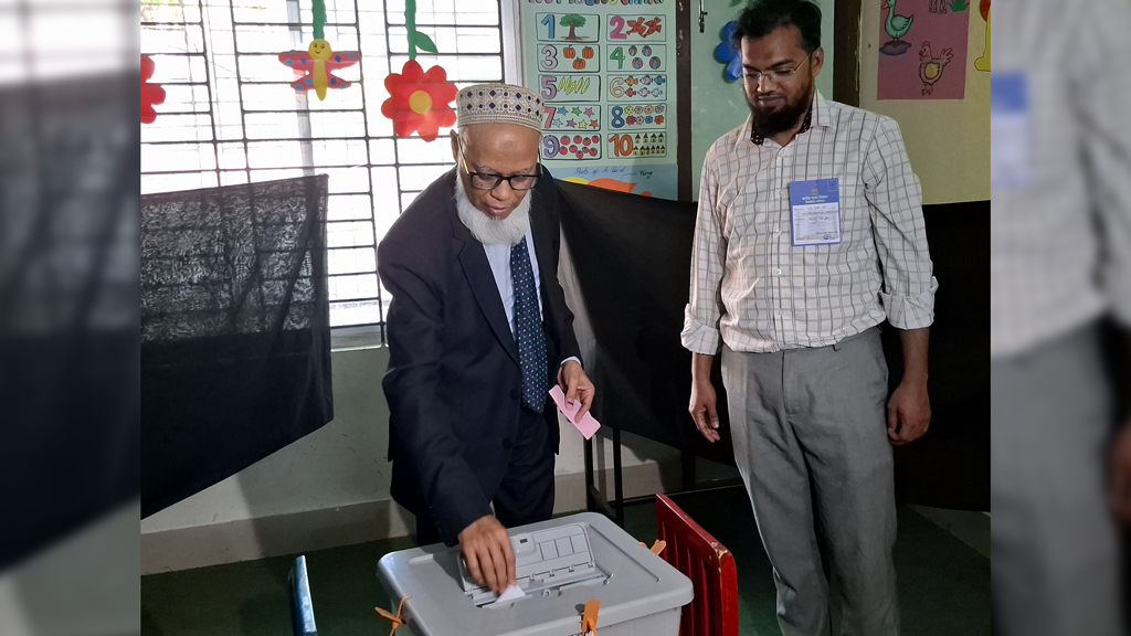 নির্বাচনে অনিয়ম হওয়ার সুযোগ নেই: ইসি মাছউদ