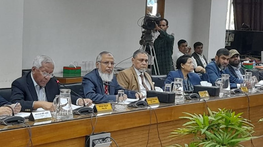 রাজনৈতিক দলগুলোর সহযোগিতা ছাড়া সুষ্ঠু নির্বাচন সম্ভব নয়: সিইসি