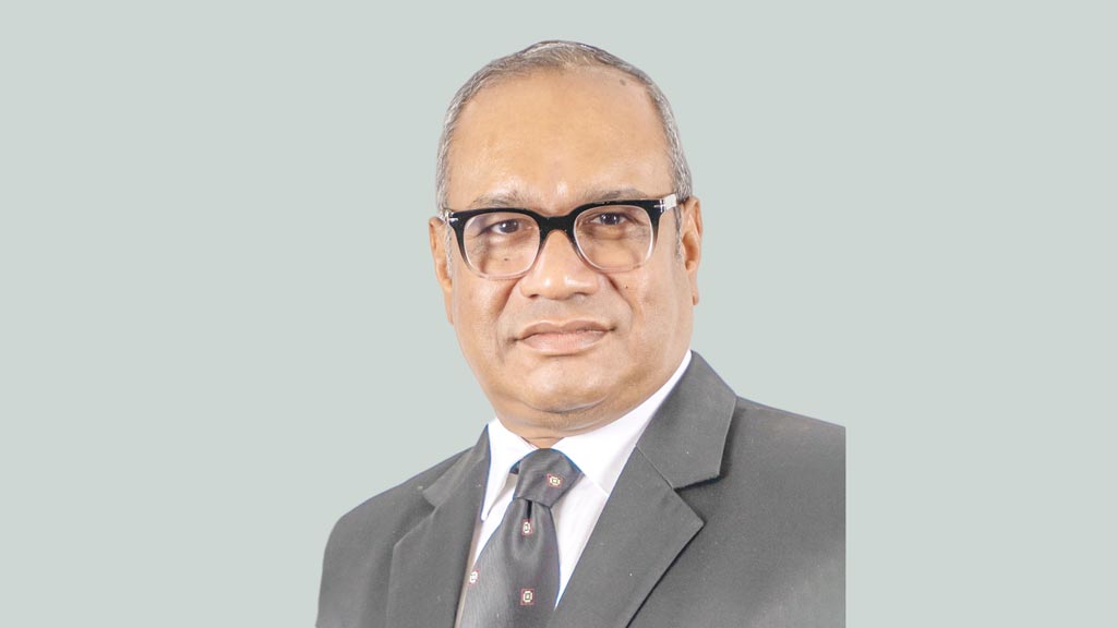 শিক্ষার্থীদের আধুনিক ব্যাংকিং সুবিধা নিয়ে কাজ করছি