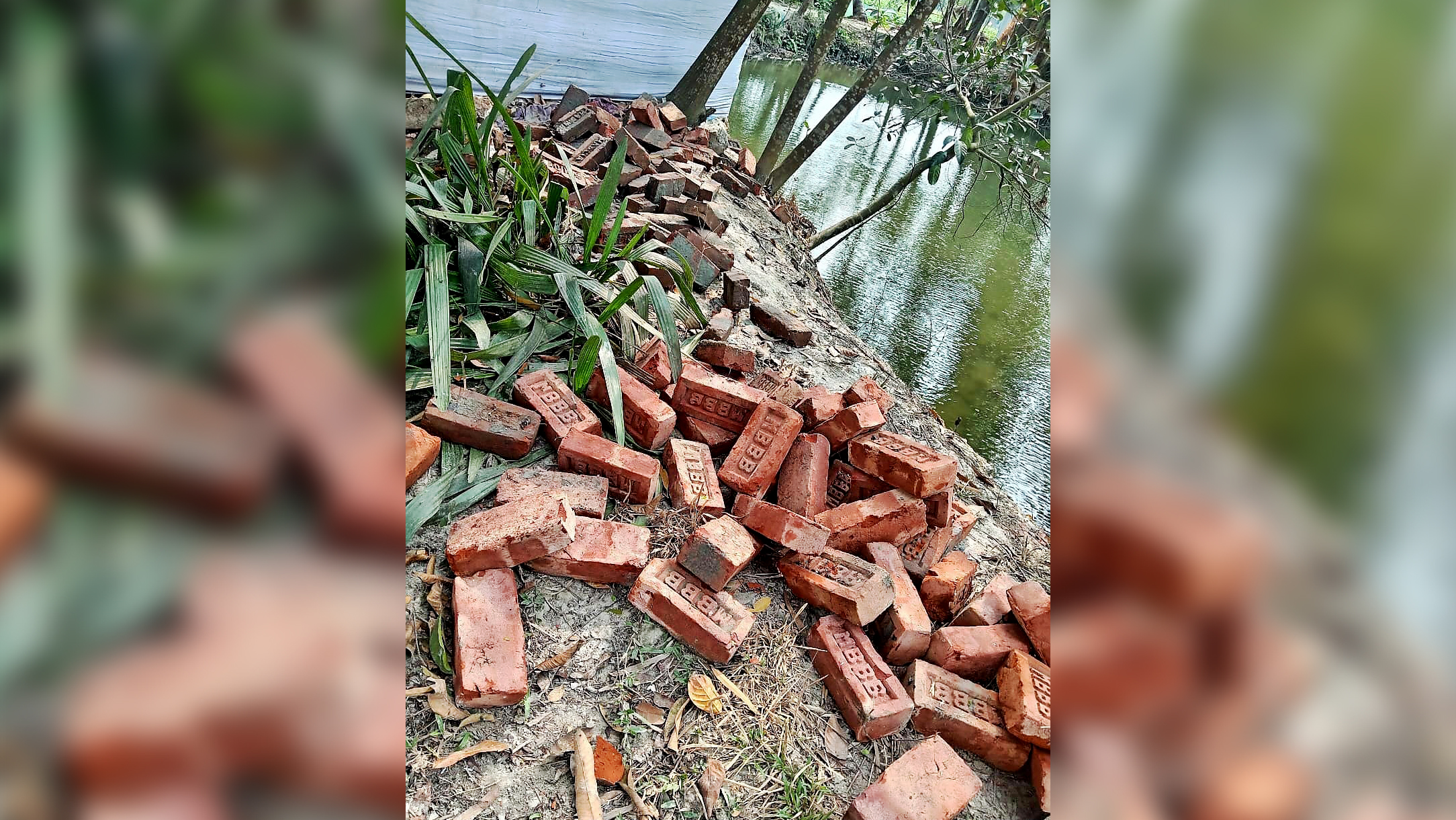 নাঙ্গলকোটে সড়ক নির্মাণের ৫ হাজার ইট উধাও