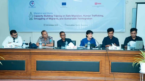 অবৈধ অভিবাসনের বিরুদ্ধে আরও কঠোর হবে ইতালি: রাষ্ট্রদূত