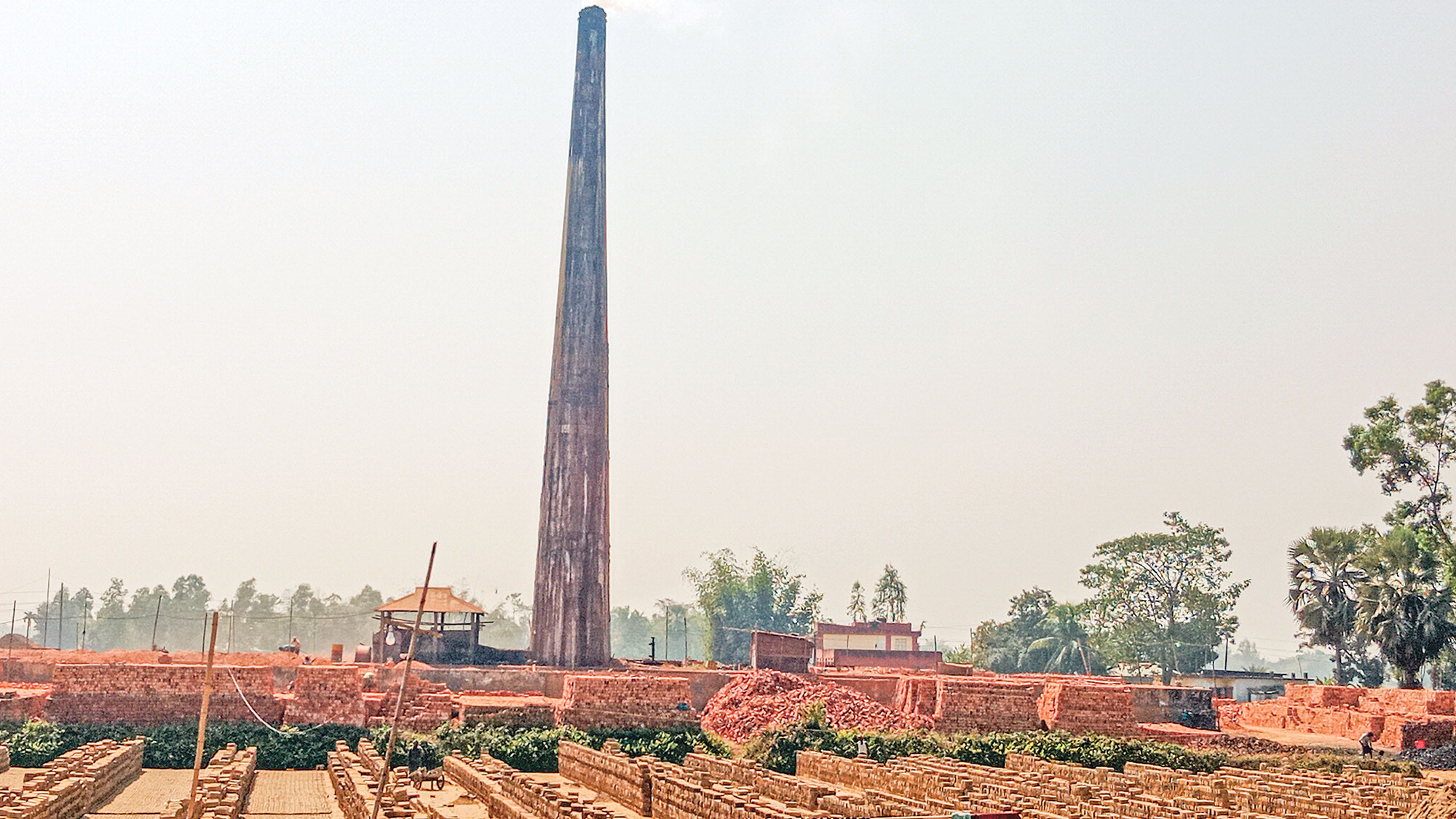 মৌলভীবাজার: ৪৫টি ইটভাটার মধ্যে, একটিরও ছাড়পত্র নেই