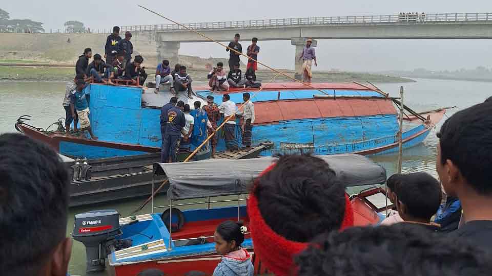 ইটনায় ধানবোঝাই ‘নৌকা ডুবে’ মাঝির মৃত্যু নিয়ে রহস্য