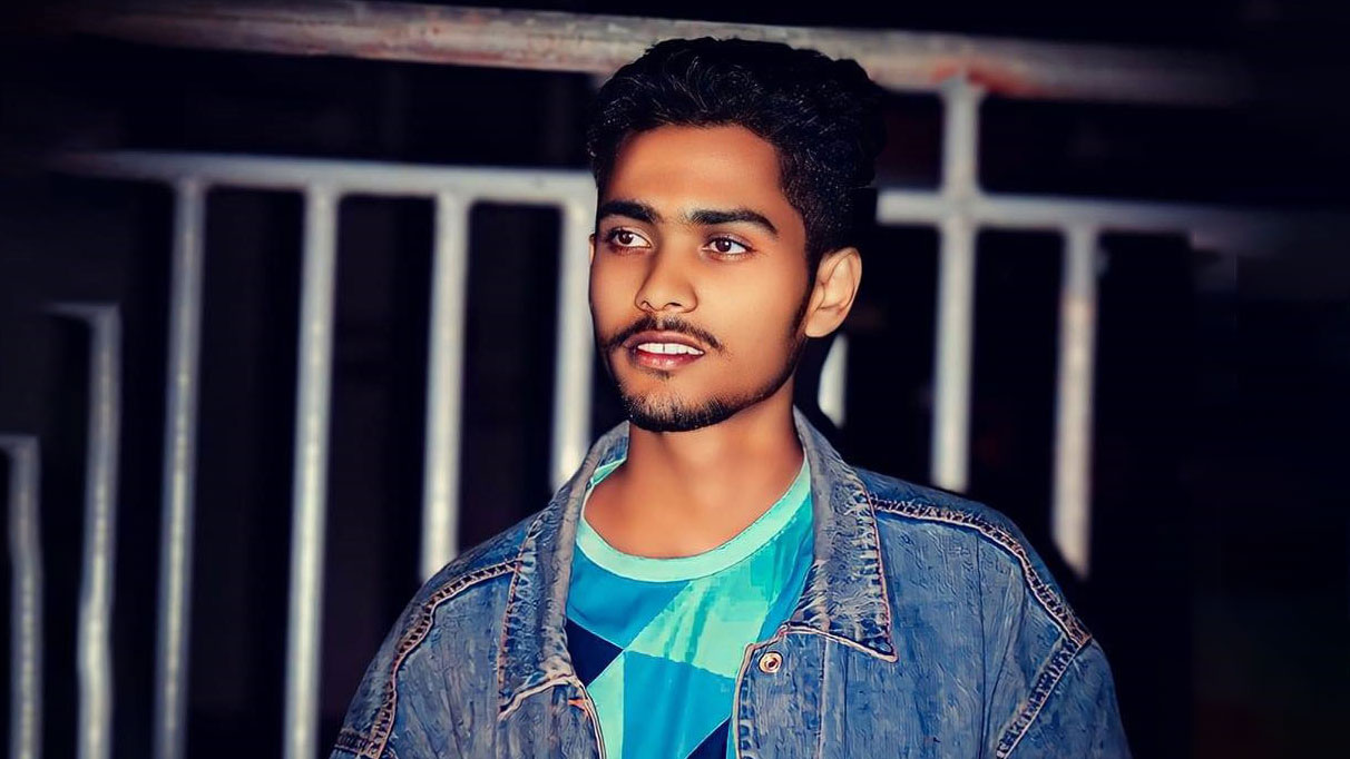 ফরিদগঞ্জে ফেসবুকে পোস্ট দিয়ে যুবকের আত্মহত্যা