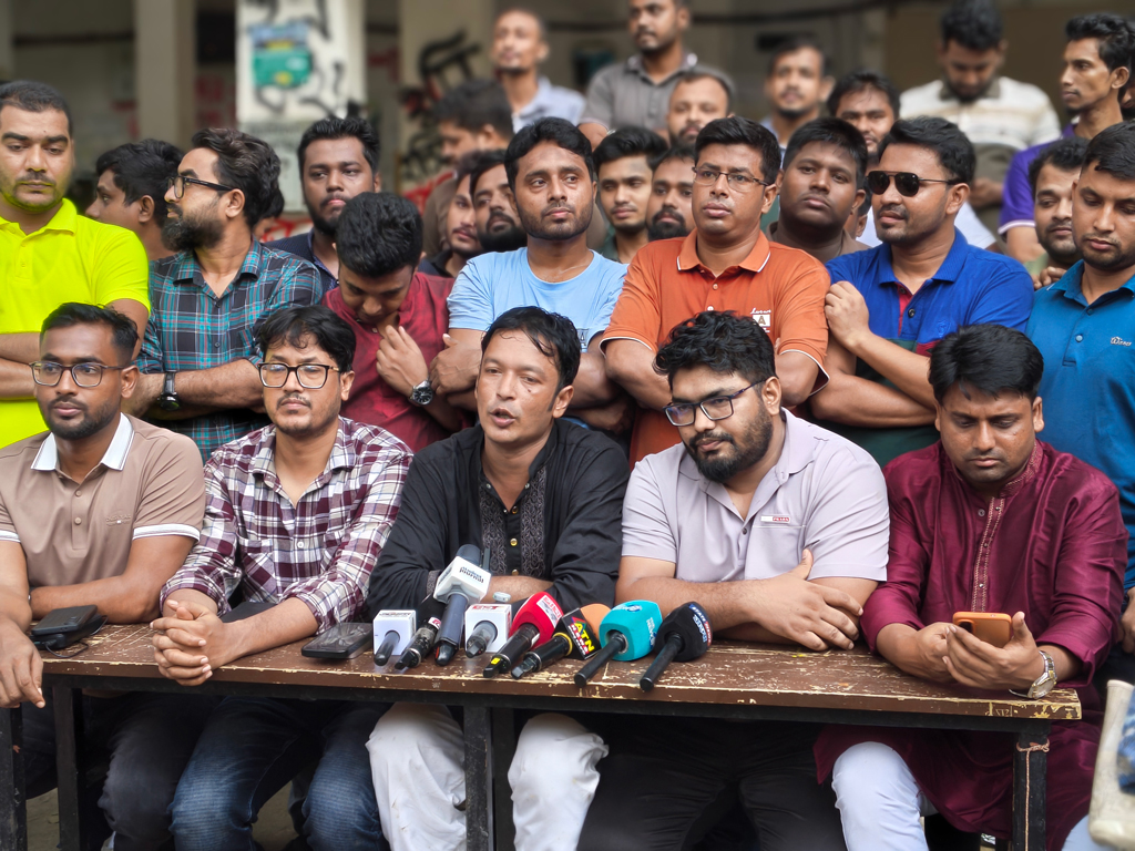 সহাবস্থান চাই, মব নয়- সংবাদ সম্মেলনে জবি ছাত্রদল
