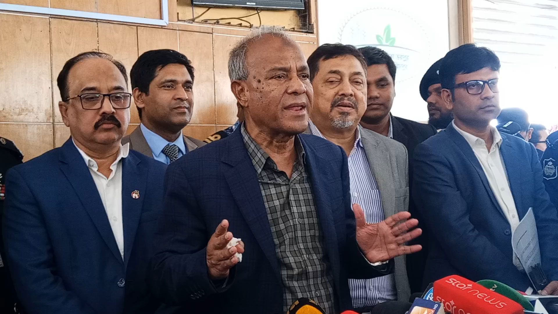 নির্বাচনে সহিংসতা হলে দেখতে পাবেন কী ব্যবস্থা নেওয়া হয়: স্বরাষ্ট্র উপদেষ্টা