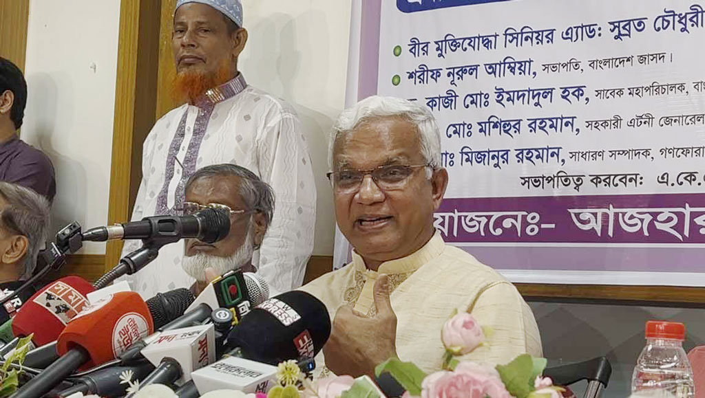 সরকারি চাকরিতে অবসরের বয়স নিয়ে আপত্তি জাহিদ হোসেনের