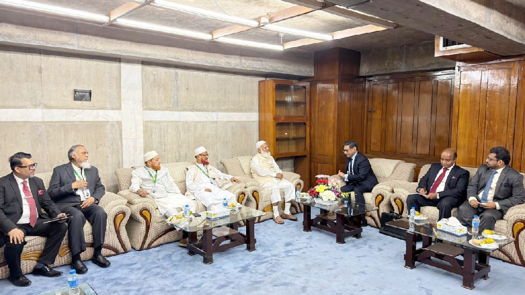 জামায়াত আমিরের সঙ্গে ভারতের পররাষ্ট্রসচিবের সাক্ষাৎ