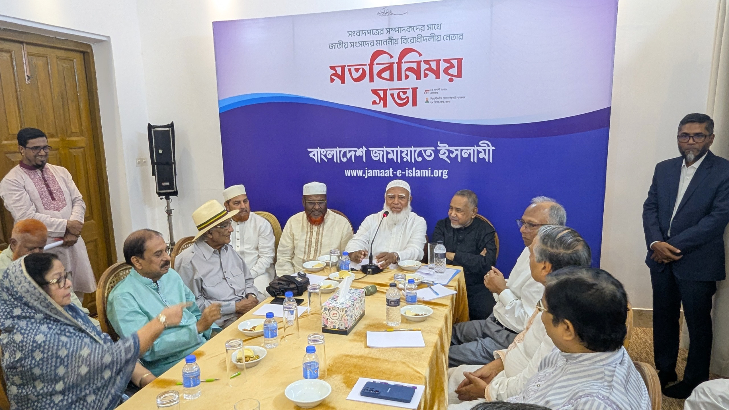 বিরোধী দলকে গঠনমূলক বিরোধিতা ও অসহিষ্ণু না হওয়ার পরামর্শ সম্পাদকদের