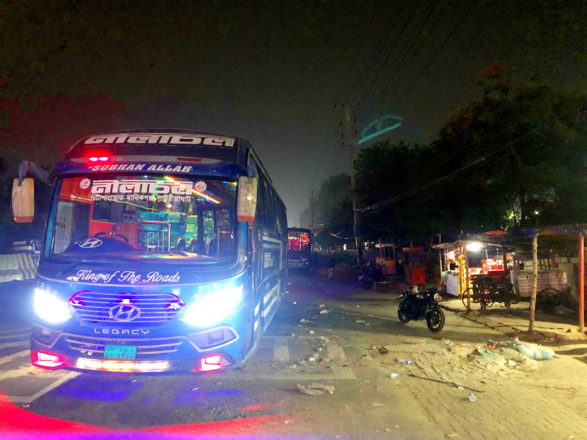 হাফ ভাড়া বিতর্কে নীলাচল পরিবহনের ৯ বাস আটক, টাকা নিয়ে মধ্যস্থতার অভিযোগ