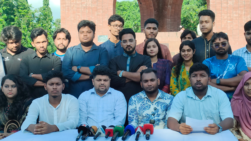 জাকসুতে ‘শিক্ষার্থী ঐক্য ফোরাম’ নামে বাগছাসের প্যানেল ঘোষণা