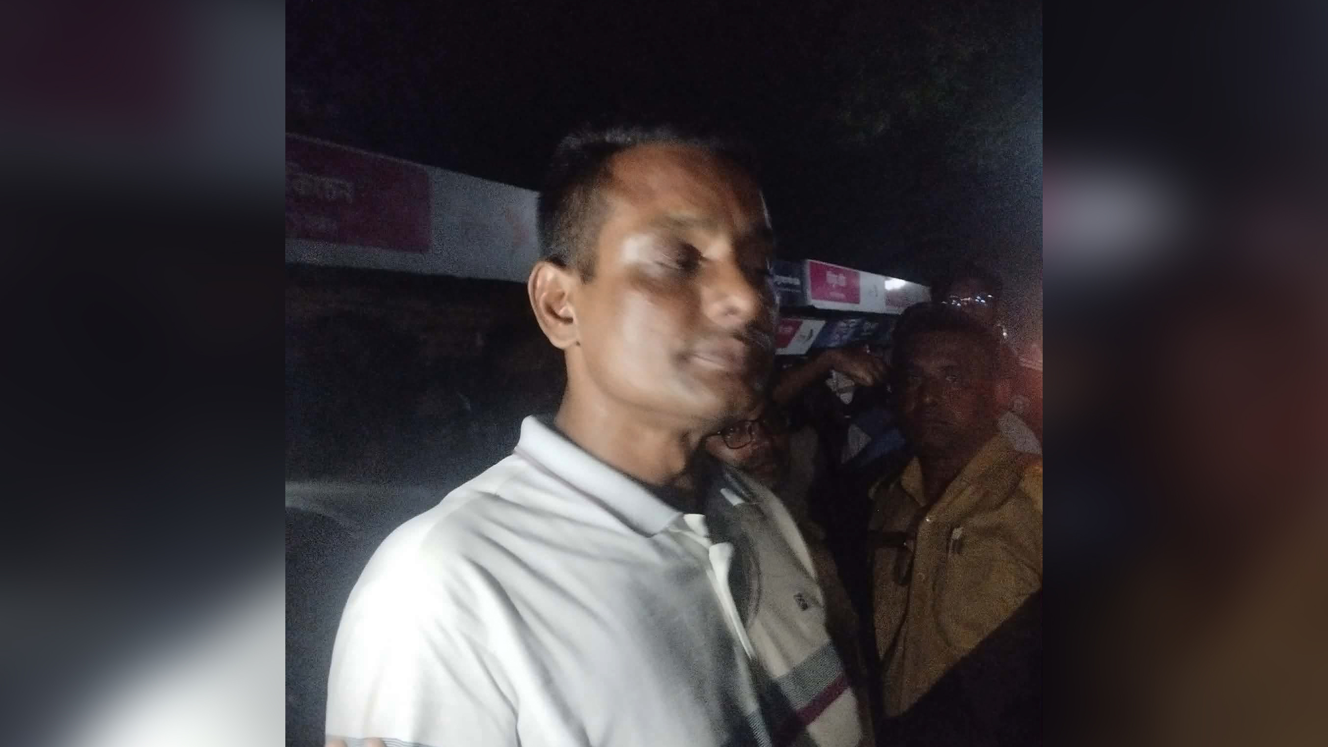 জাবিতে গোপনে ছাত্রীদের ছবি তোলায় যুবদল নেতা আটক, মুচলেকায় মুক্তি