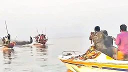 জেলেদের হামলায় বিপাকে প্রশাসন