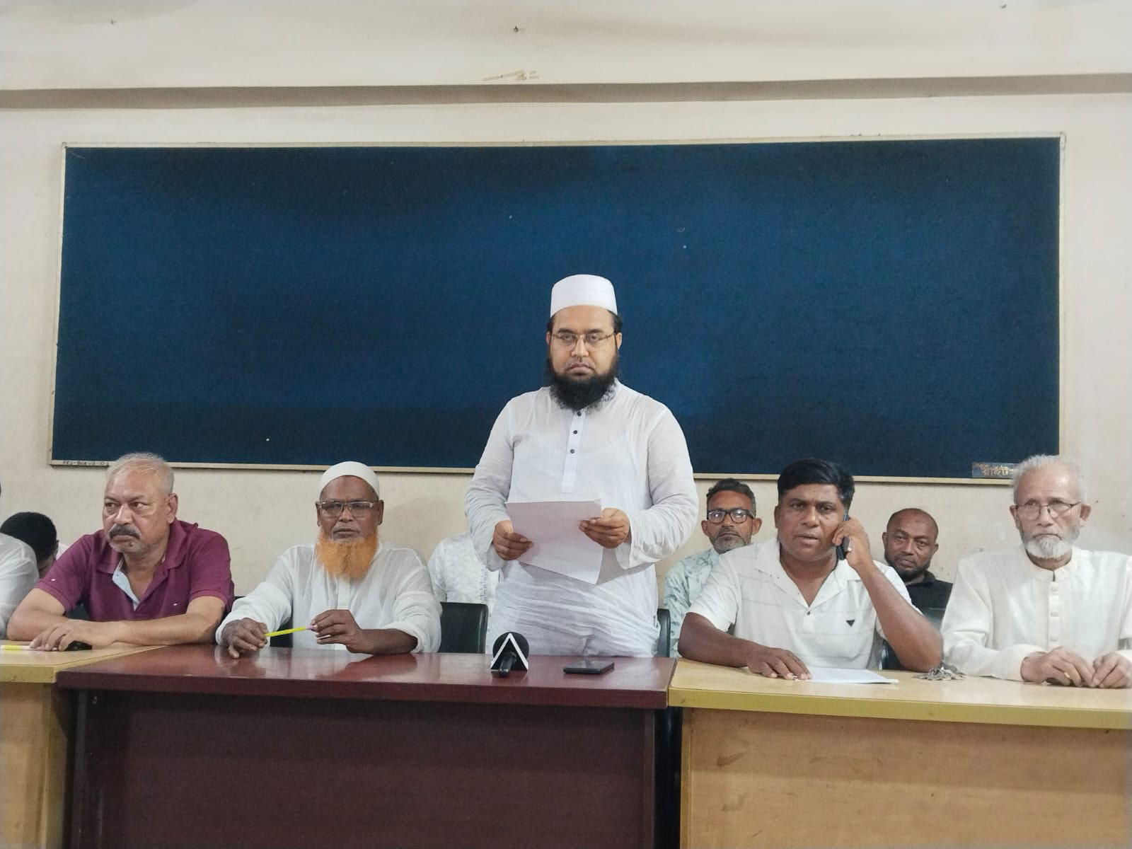 যশোরে জেলা আহ্বায়ক-সদস্যসচিবসহ জাতীয় পার্টির ২৫ নেতার একযোগে পদত্যাগ