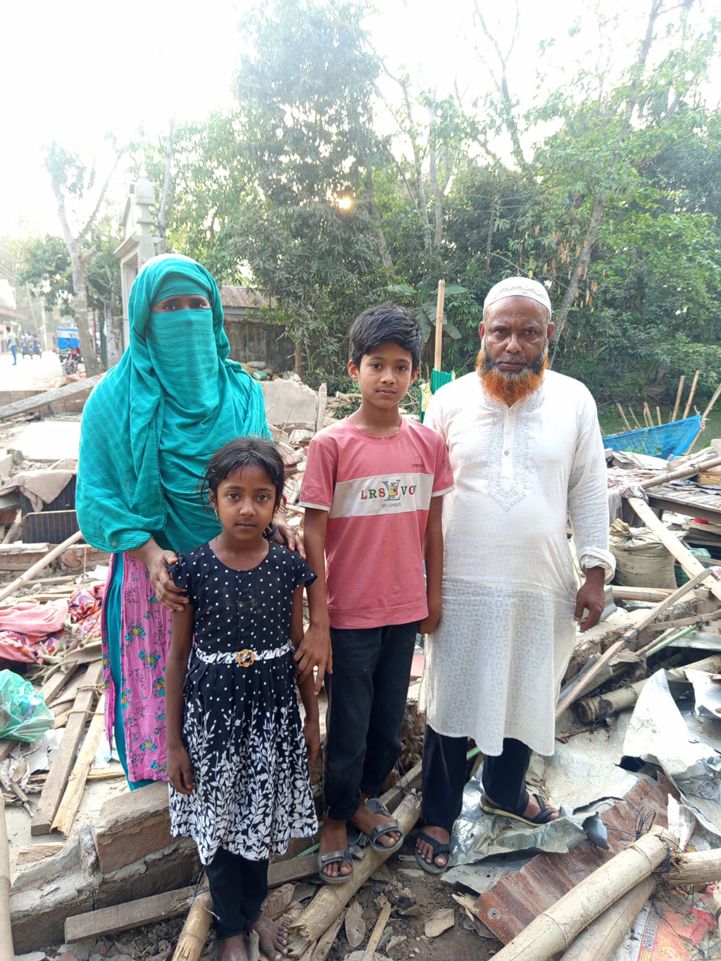 ‘ঈদ আমাদের জন্য নয়, যারা আমার ঘর ভেঙে মালামাল লুট করেছে, তাদের’