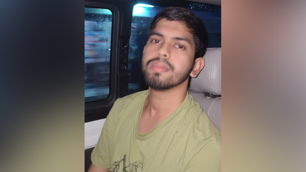 ওয়েবসাইট খুলে ভুয়া বিদেশি ড্রাইভিং লাইসেন্স বিক্রি, প্রতারণার অভিযোগে আটক ১