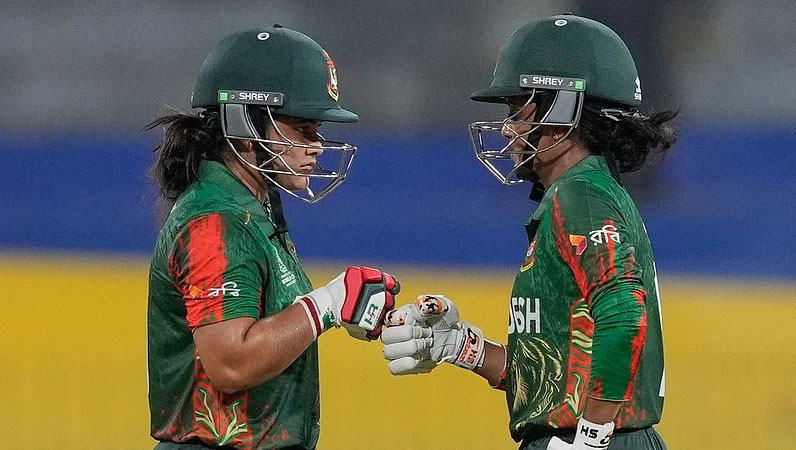ব্যাটারদের দিকে তাকিয়ে বাংলাদেশ অধিনায়ক