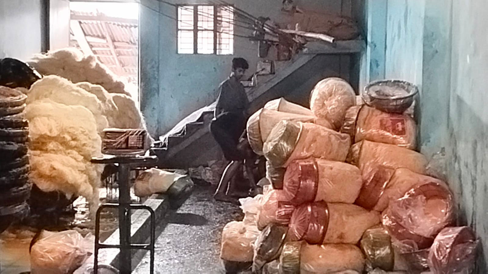 ঈদ সামনে রেখে ঝালকাঠিতে সেমাই উৎপাদন বাড়লেও মানা হচ্ছে না স্বাস্থ্যবিধি