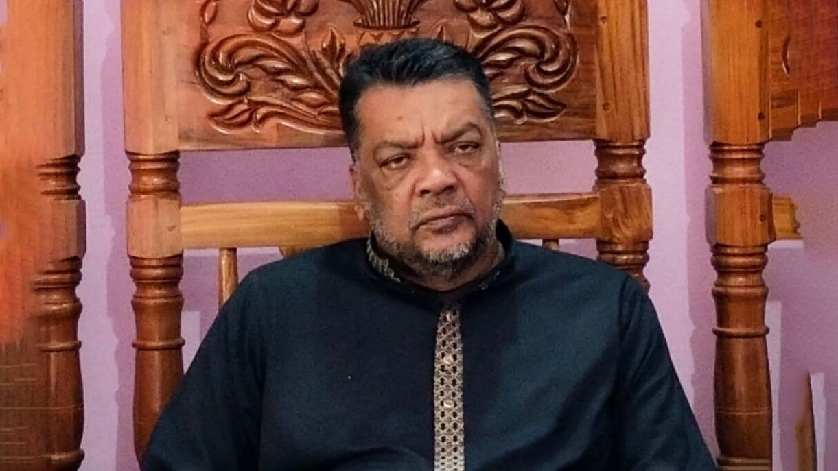 রাজাপুরে বাসের ধাক্কায় ছিটকে ডোবায় পড়ে বিএনপির নেতার মৃত্যু