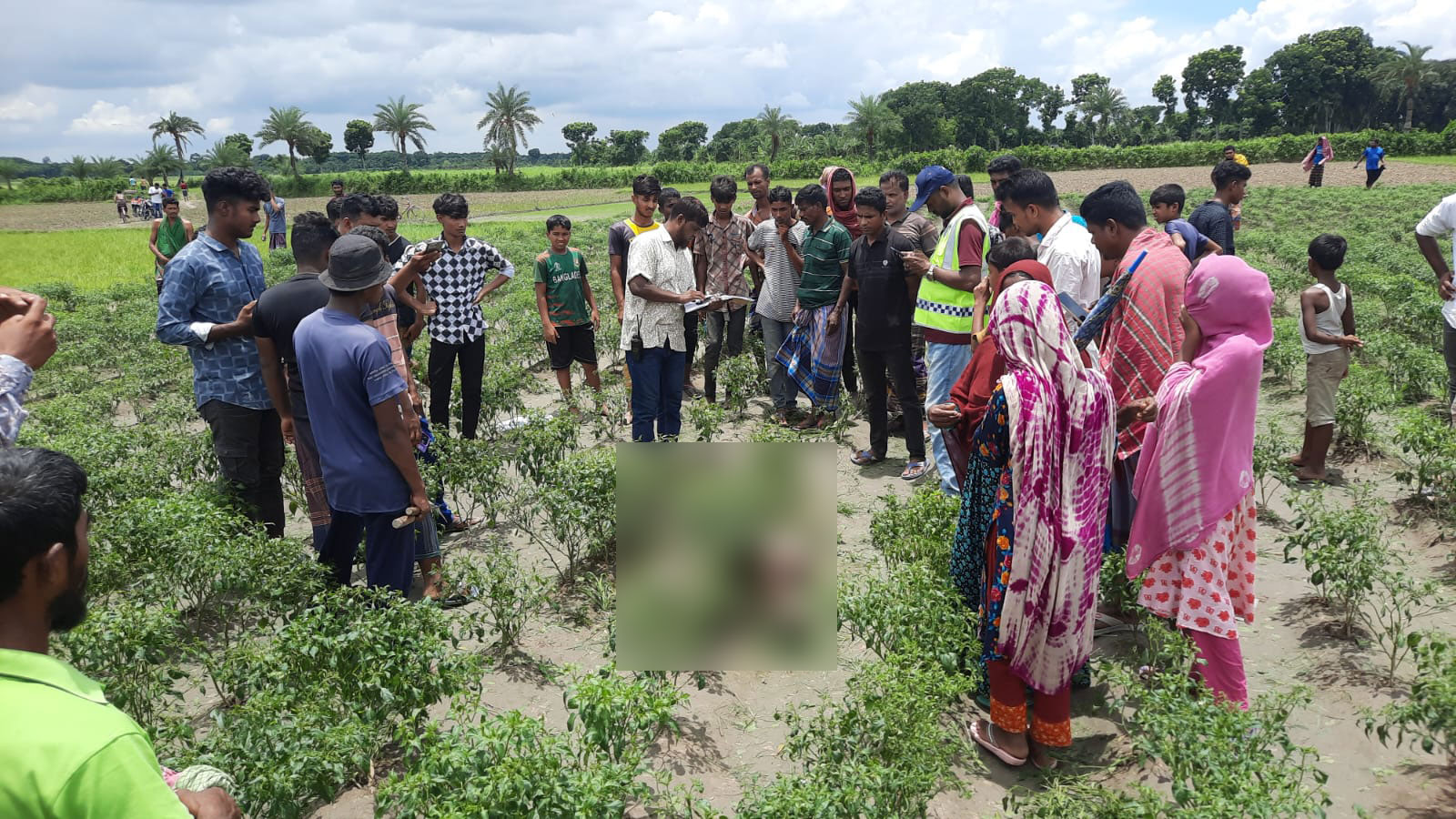 ঝিনাইদহে ছেলের কোদালের আঘাতে বাবার মৃত্যু