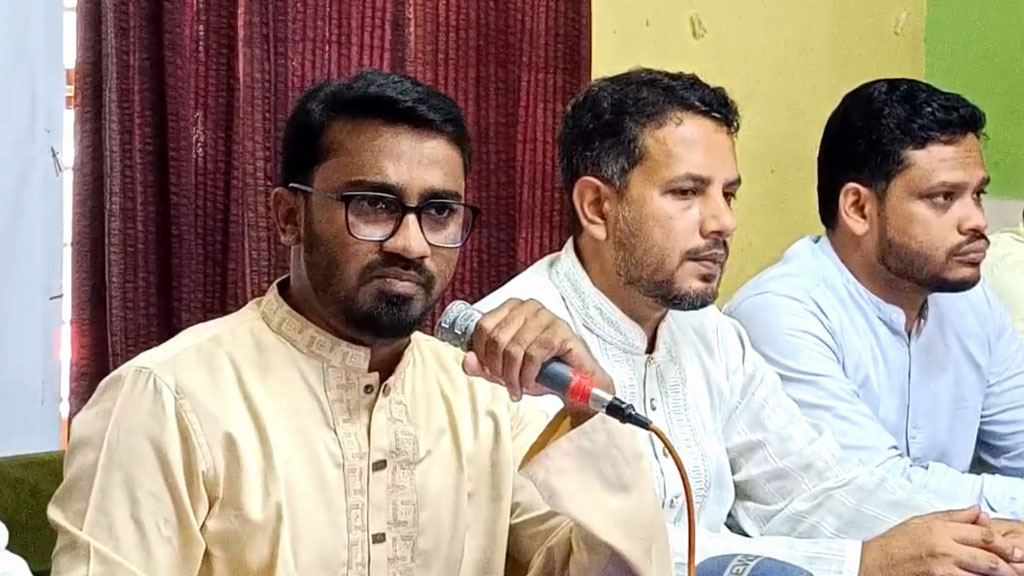 গণ-অভ্যুত্থানের সরকার সিদ্ধান্ত নিচ্ছে এককভাবে: রাশেদ খান