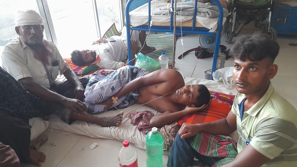 ঝিনাইদহে বিদ্যালয় কমিটি নিয়ে বিএনপি-জামায়াত সংঘর্ষে আহত ২০