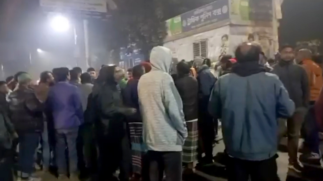 পুলিশ হেফাজতে আসামির মৃত্যুর অভিযোগ, লাশ নিয়ে বিক্ষোভ