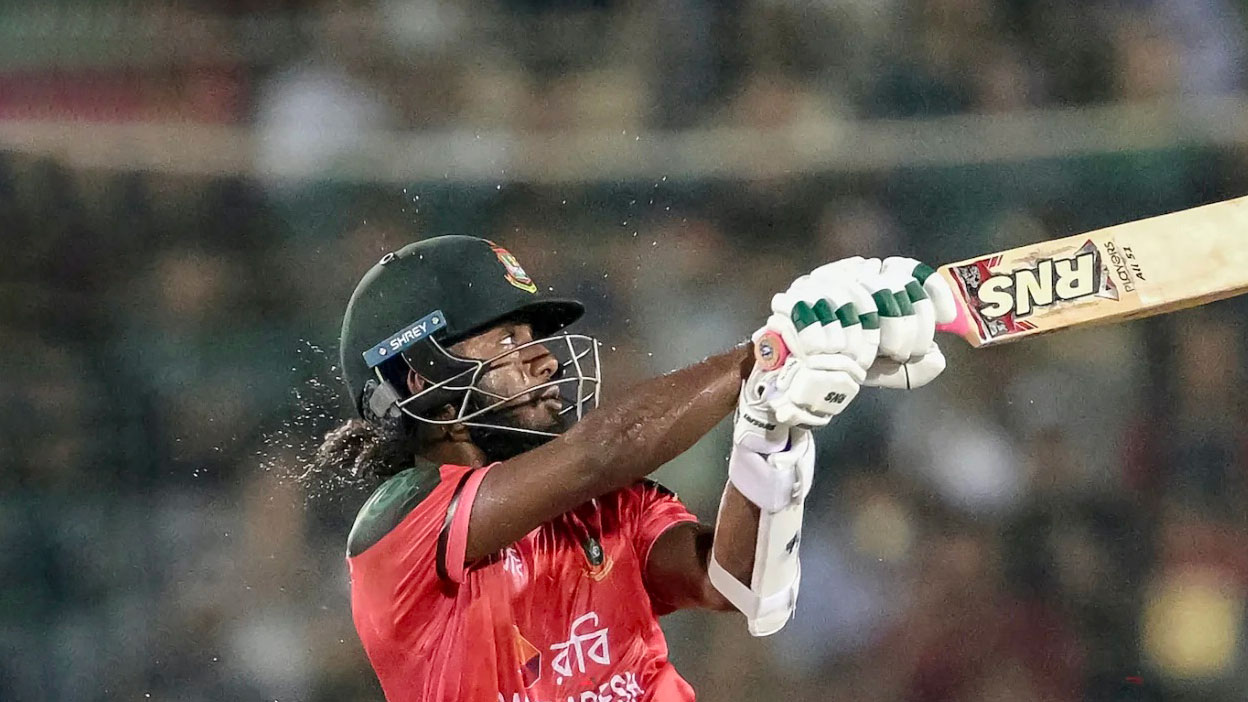 সমালোচকদের জবাবে জাকেরের মুখে ‘তালা’