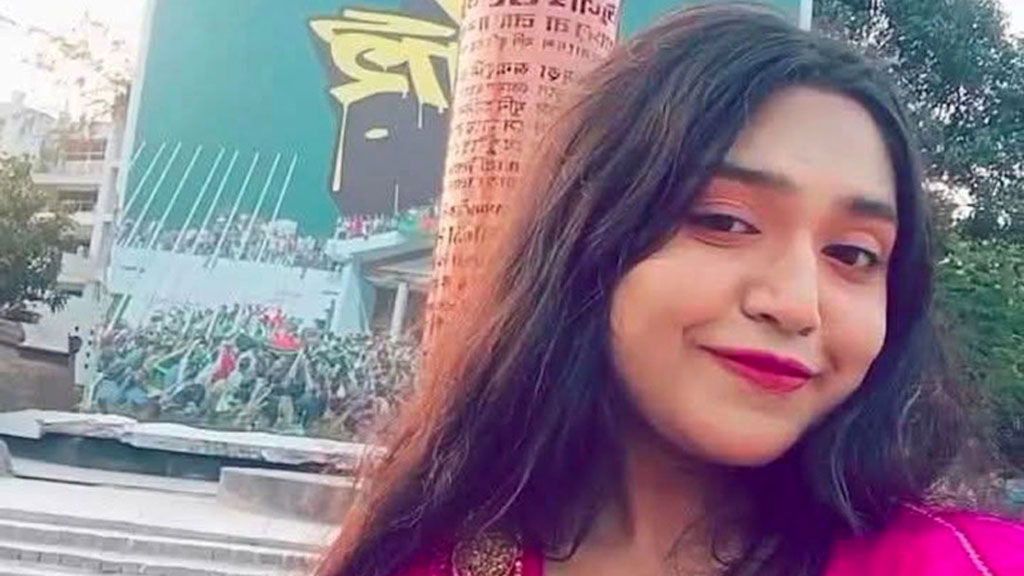 জুলাই স্মৃতিস্তম্ভের সামনে ‘জয় বাংলা’ স্লোগান, ভাইরাল সেই তরুণী গ্রেপ্তার