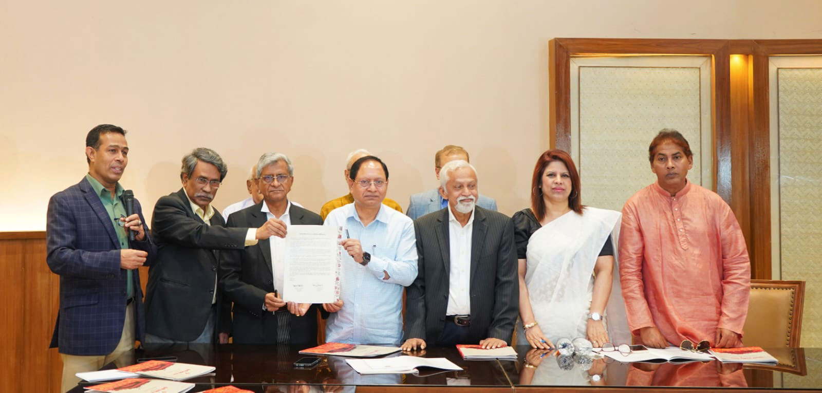 জুলাই জাতীয় সনদে স্বাক্ষর করল গণফোরাম