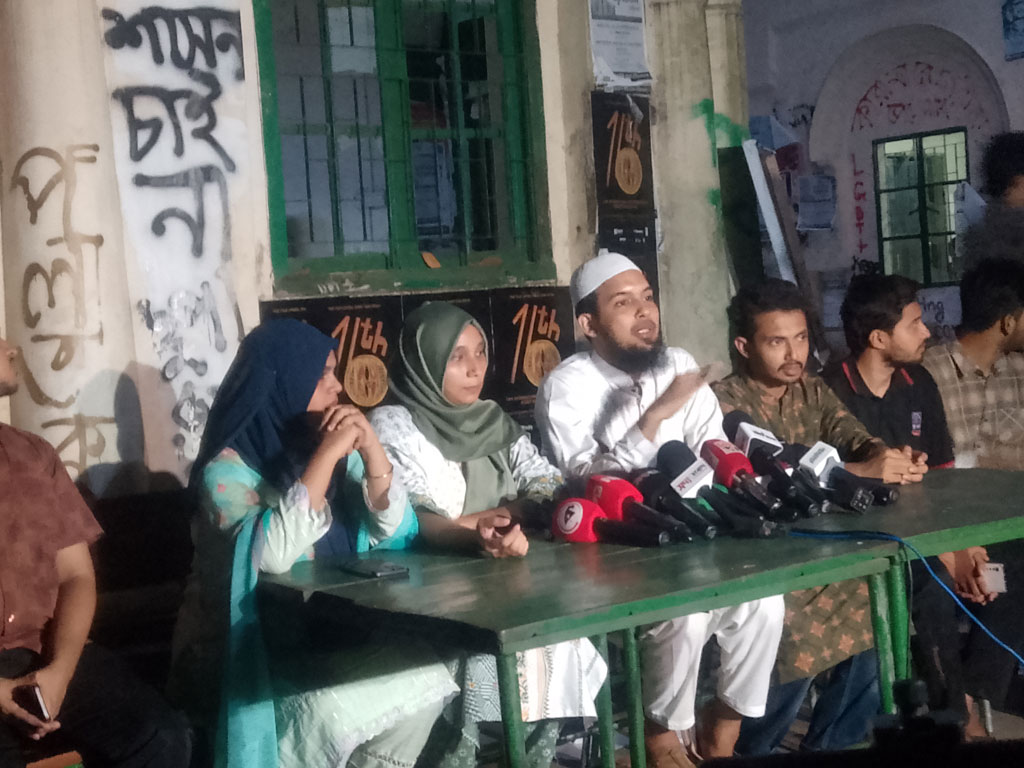 পরিবারকে চাপ ও মন্ত্রীপাড়া থেকে চাপসৃষ্টি করে মাহিনকে সরানো হয়েছে: ভিপি প্রার্থী জামাল