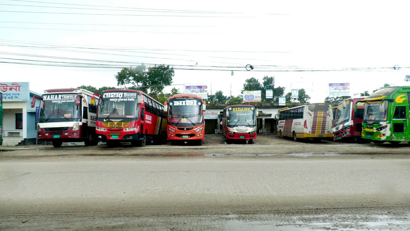 ধর্মঘট প্রত্যাহার, ১৫ ঘণ্টা পর জামালপুর-ঢাকা রুটে বাস চলাচল শুরু
