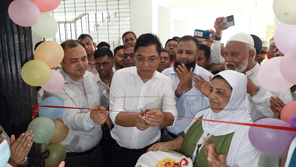 বকশীগঞ্জ উপজেলা স্বাস্থ্য কমপ্লেক্সে সোলার প্যানেল উদ্বোধন