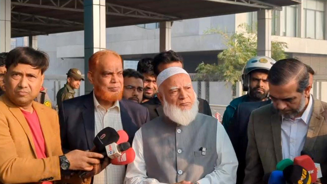 আমরা মানুষকে কেনার চিন্তা করি না, সম্মান দেখাই: জামায়াত আমির