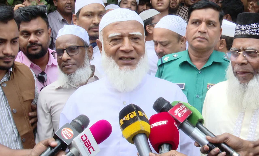 মন্ত্রীপর্যায়ে কাঁচা কথাবার্তা অপরাধকে উসকে দিচ্ছে: জামায়াত আমির