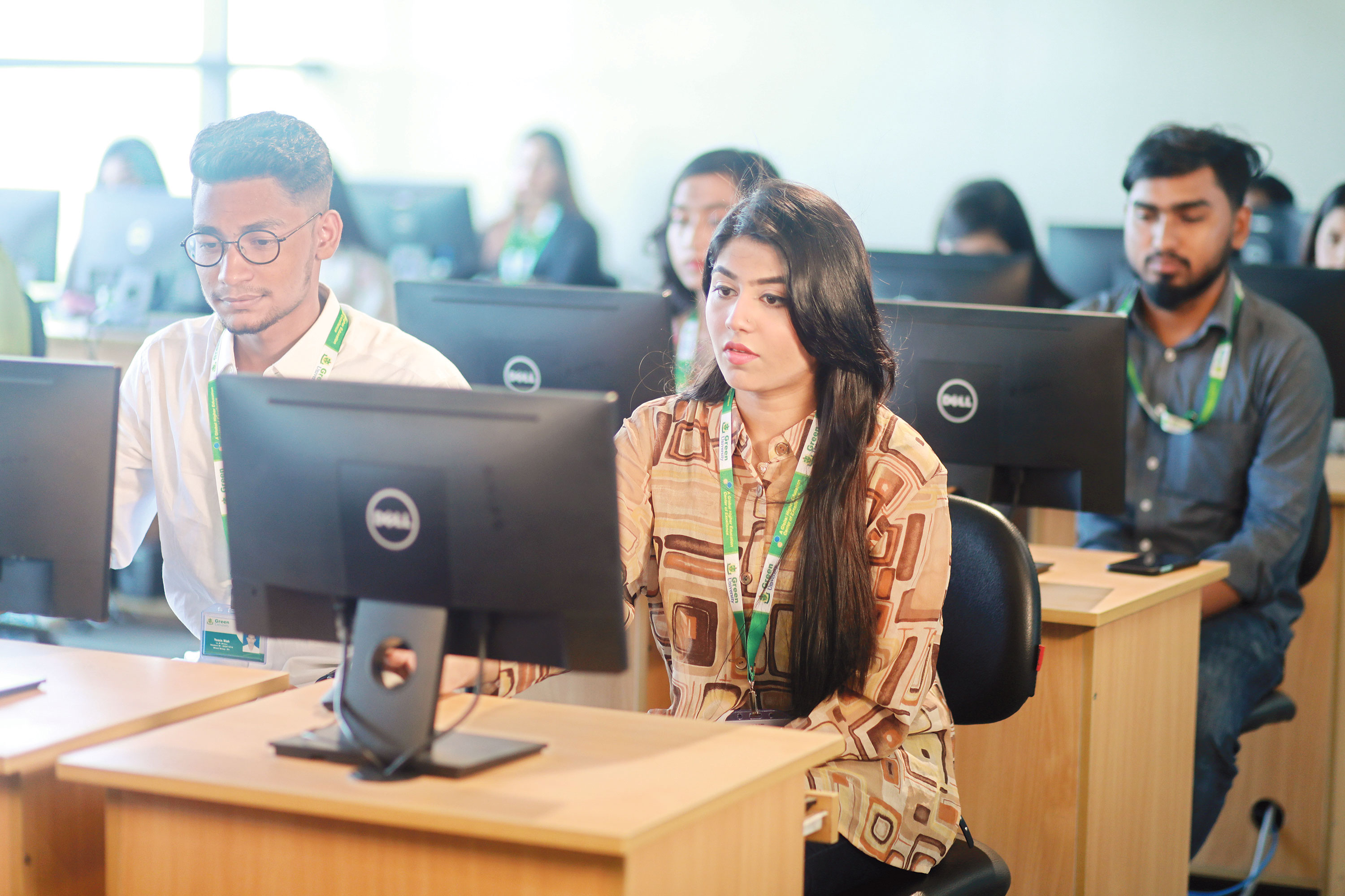 ফ্রিল্যান্সিংয়ে আস্থা বাড়ান ৩ উপায়ে