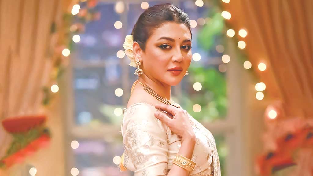 টালিউডে নিজেকে বহিরাগত মনে করেন না 
জয়া আহসান