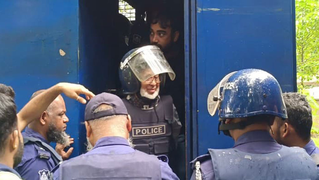 কক্সবাজারের সাবেক এমপি জাফর ৭ মামলায় ১৮ দিনের রিমান্ডে
