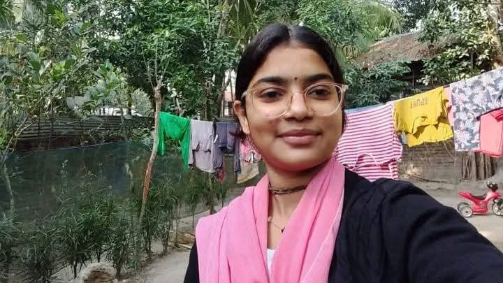 মুলাদীতে স্কুলছাত্রীর ঝুলন্ত লাশ উদ্ধার