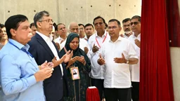 ‘জুলাই স্মৃতিস্তম্ভ’ ও আধুনিকায়নকৃত ওসমানী উদ্যান উদ্বোধন করলেন প্রধানমন্ত্রী