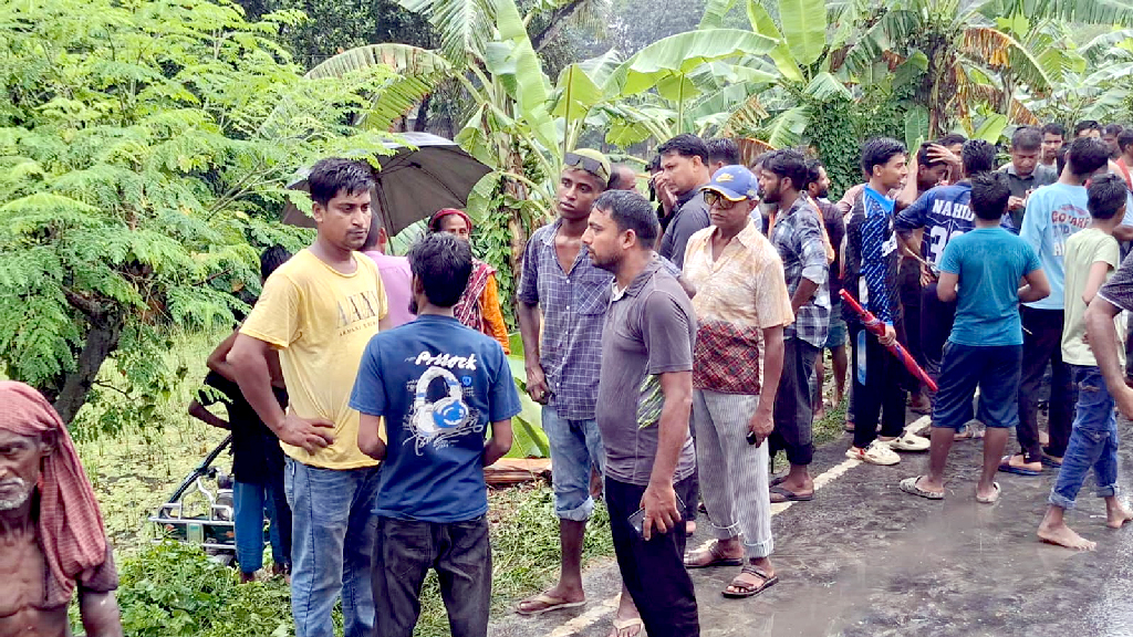 জয়পুরহাটে ট্রাকের ধাক্কায় নারীসহ নিহত ২