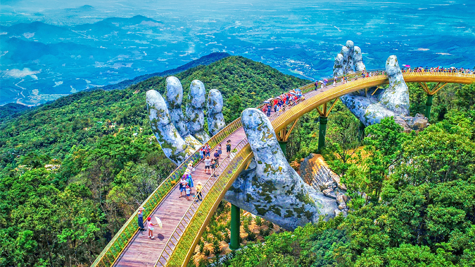 ভিড় এড়িয়ে অজানার পথে: বিশ্বের সেরা ‘হিডেন জেম’ শহর