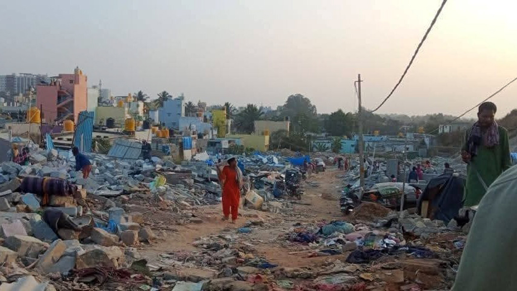 বেঙ্গালুরুতে ‘বুলডোজার রাজ’: ৪০০ মুসলিম পরিবারকে উচ্ছেদ, তোপের মুখে কর্ণাটকের কংগ্রেস সরকার