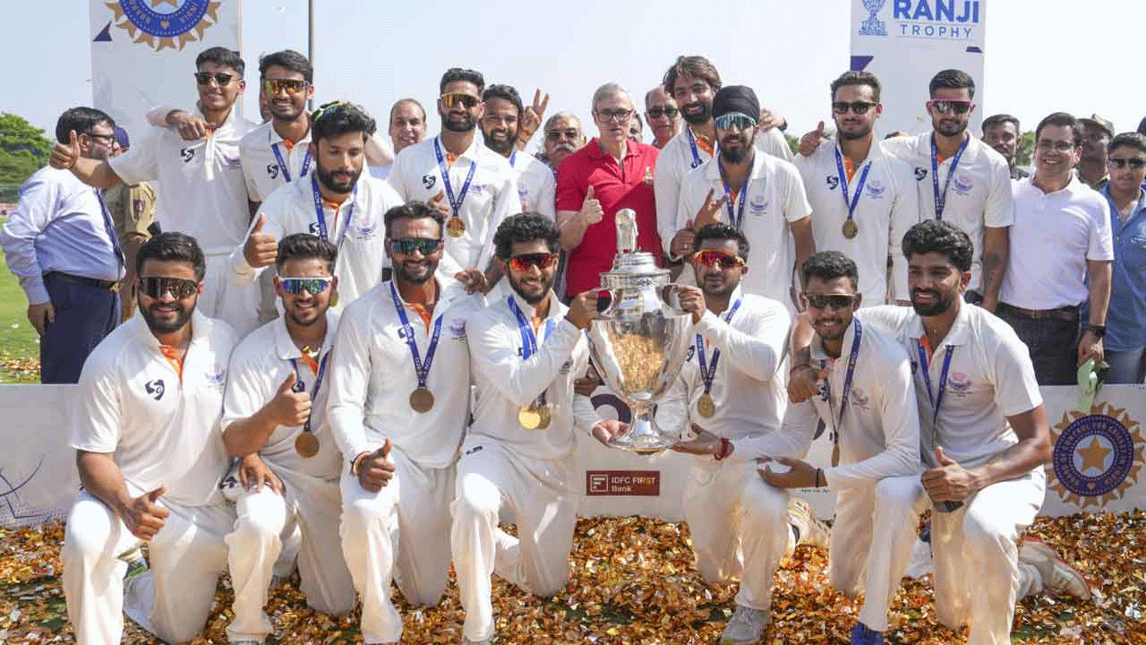 ৬৭ বছর পর কাশ্মীরের ইতিহাস