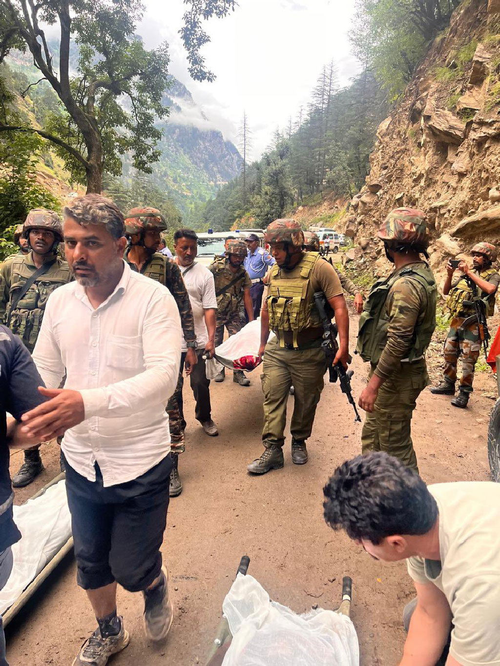 কাশ্মীরে ক্লাউডবার্স্টে মৃতের সংখ্যা বেড়ে ৪৬, নিখোঁজ বহু