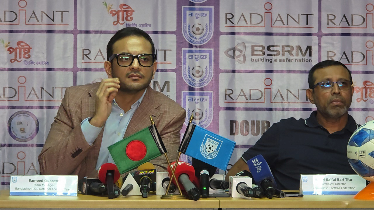 সংবাদ সম্মেলনে নেই ‘বিতর্কিত’ কোচ, রাতে উজবেকিস্তান যাবে বাংলাদেশ দল