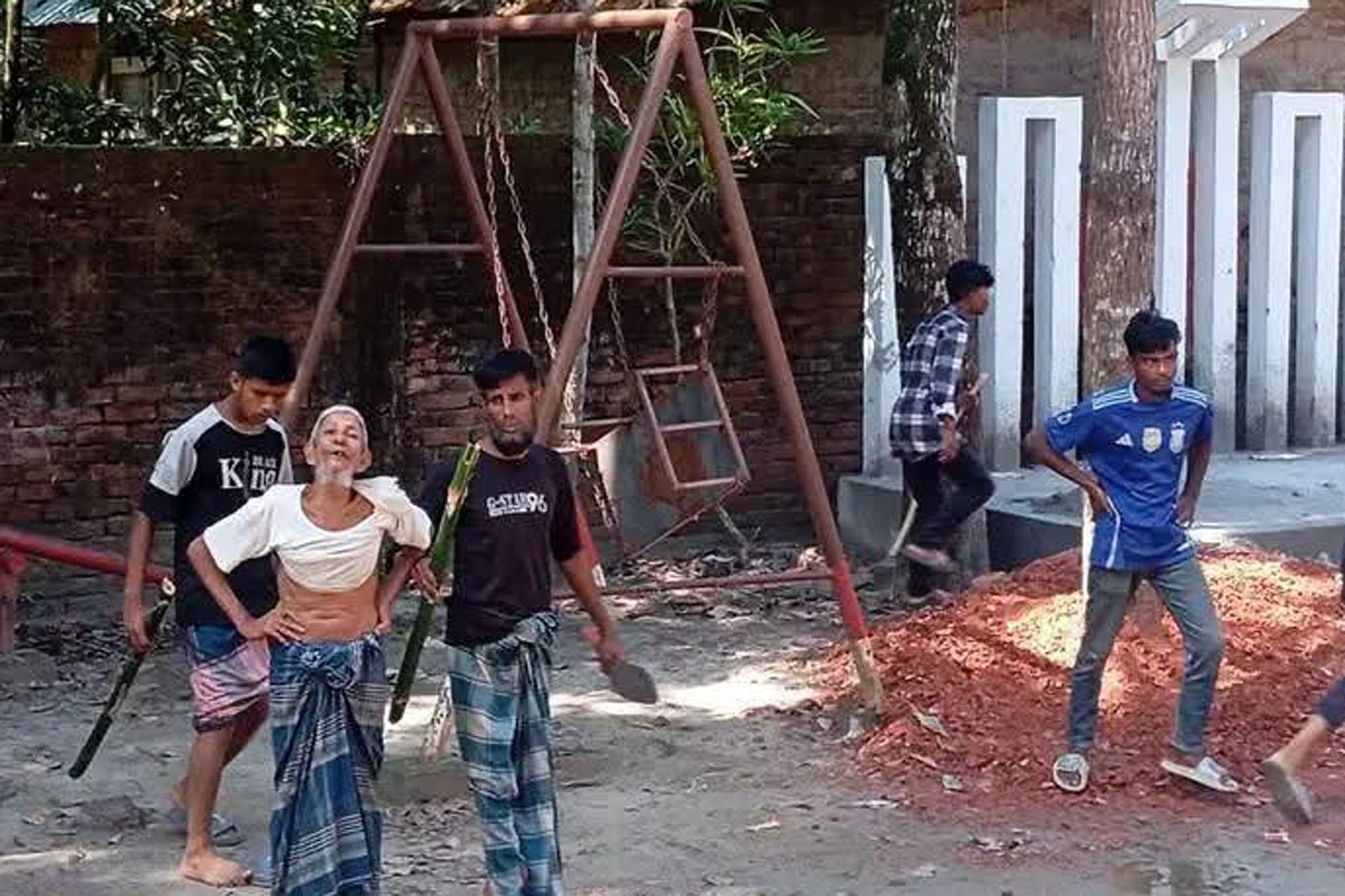 কচুয়ায় জামায়াতের ঈদ পুনর্মিলনী অনুষ্ঠানে হামলা, আহত ৬