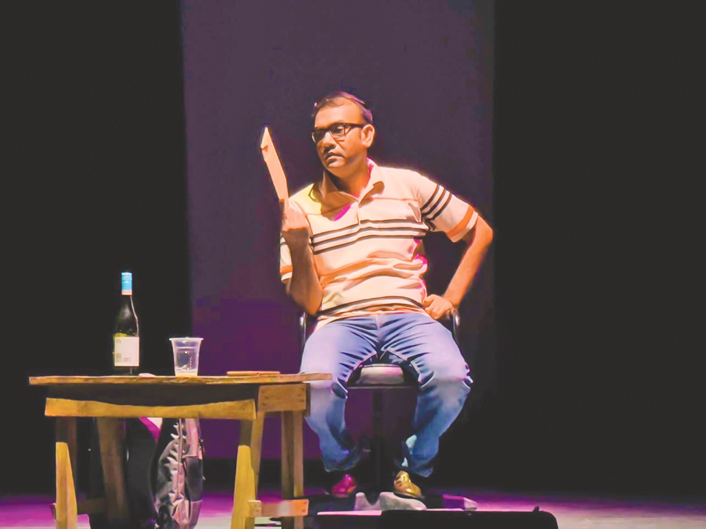 আসছে জাগরণী থিয়েটারের নতুন নাটক ‘কাদামাটি’